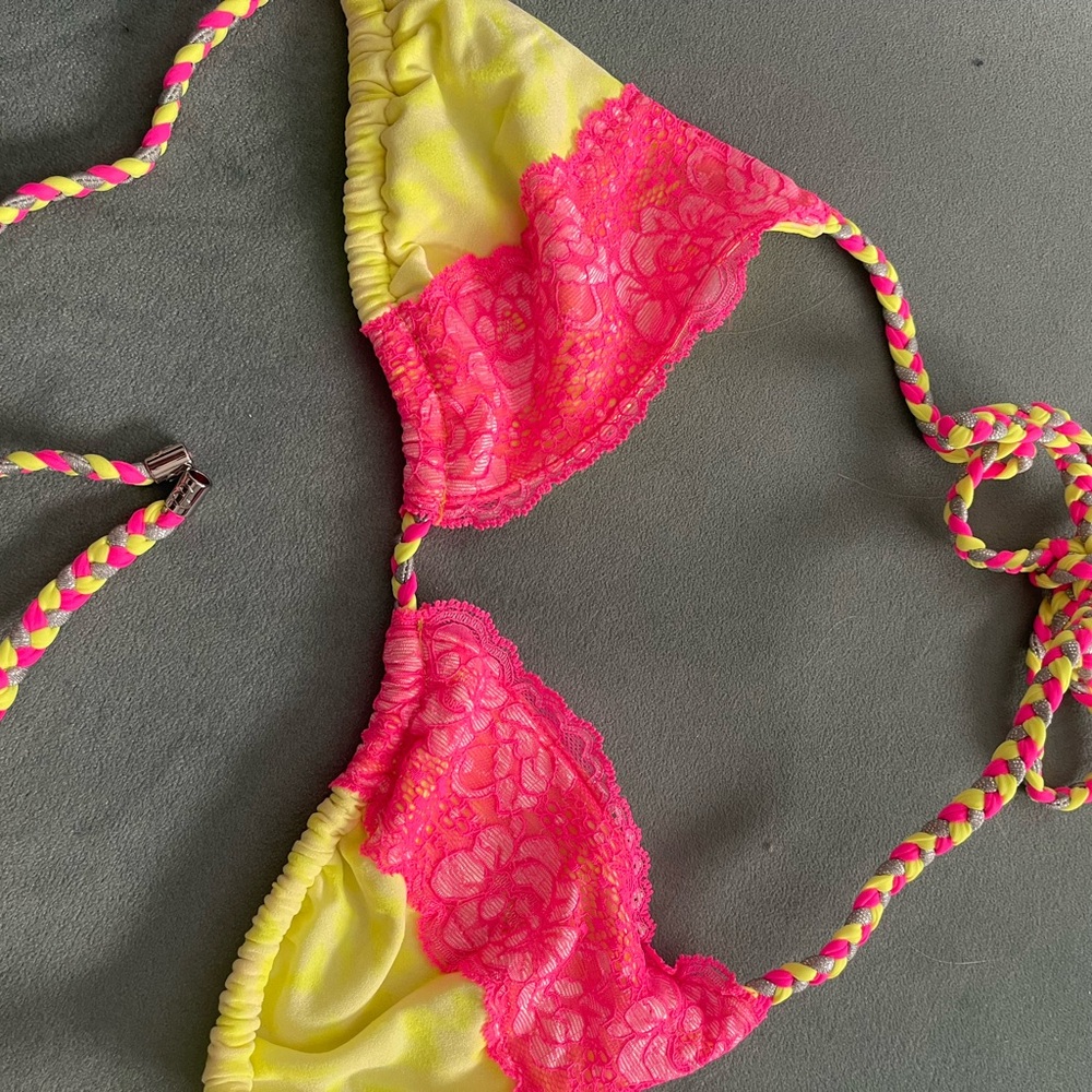 Beach Bunny Neon Yellow and Pink Lace Bikini Set BRAND NEW WITH TAGS - Picture 6 of 10